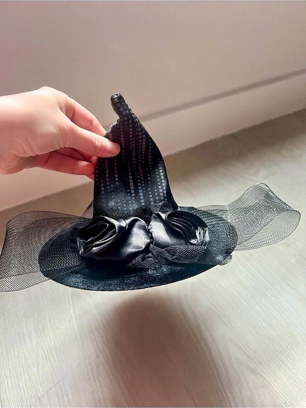 Black Veiled witch Hat Like New